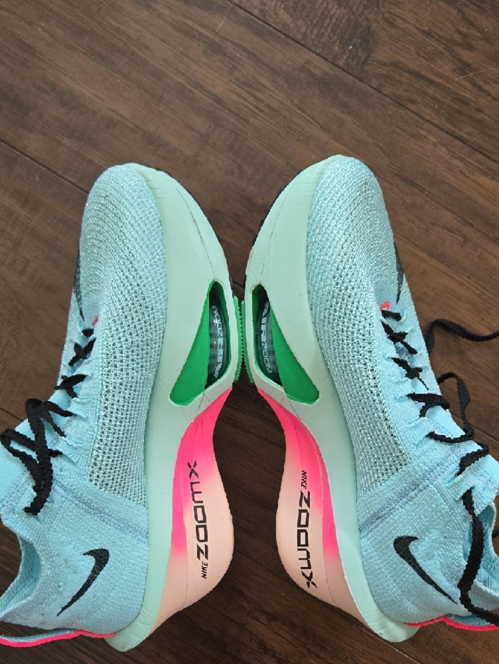 Nike Alphafly 4 in Excellent Condition - Picture 4 of 6